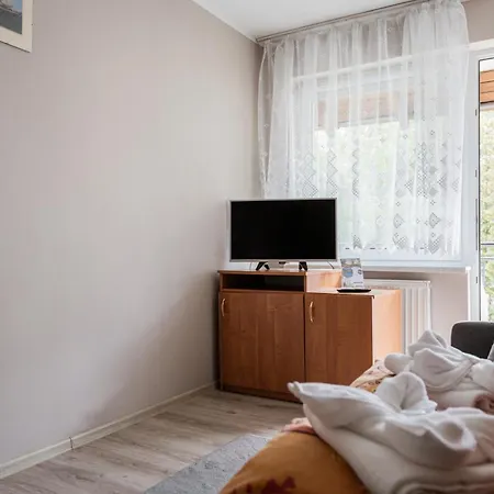 Ostoja - Pyszne Sniadania - Blisko Plazy - Pokoje, I Privatunterkunft Jastrzębia Góra
