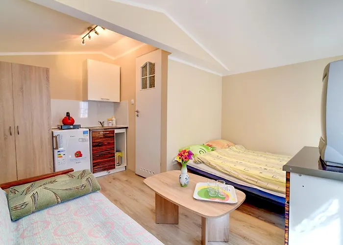 Ostoja - Pokoje, I * Jastrzębia Góra